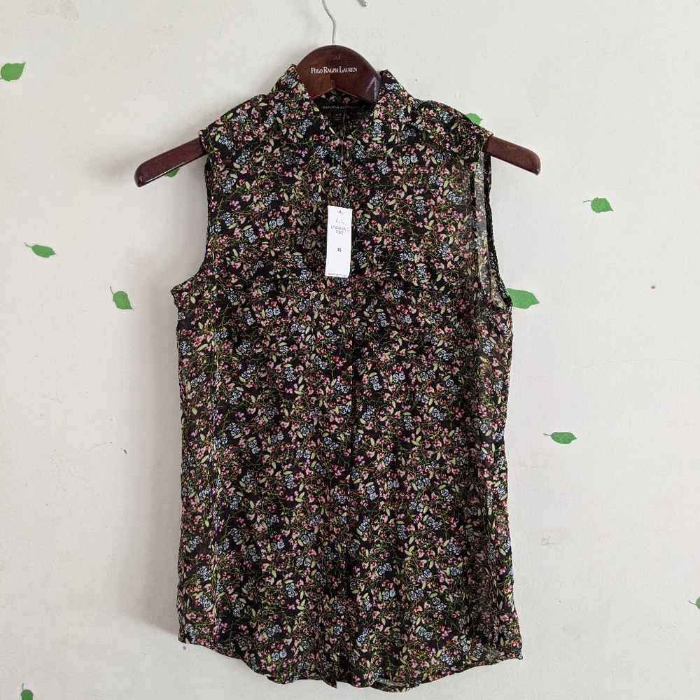 NWT) Banana Republic sleeveless blouse shirt XS